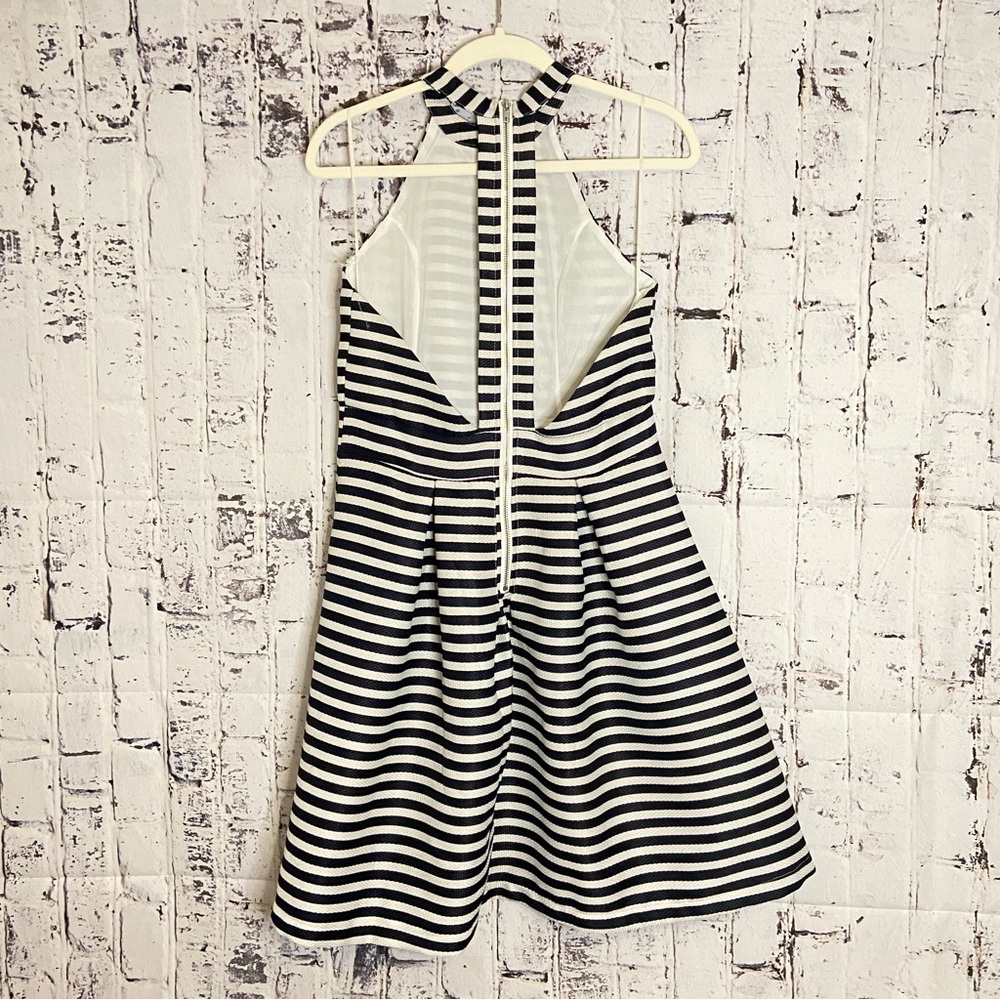 Striped Fit and Flare Dress Size L - Picture 3 of 5